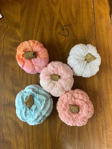 5 pumpkins
