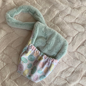 8-10 inch pumpkin doll pouche carrier