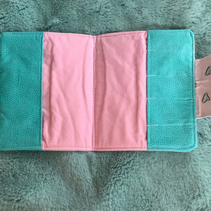 Pastel chip crayon holder