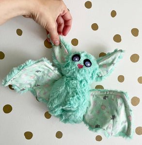 Mint bat with mint wings