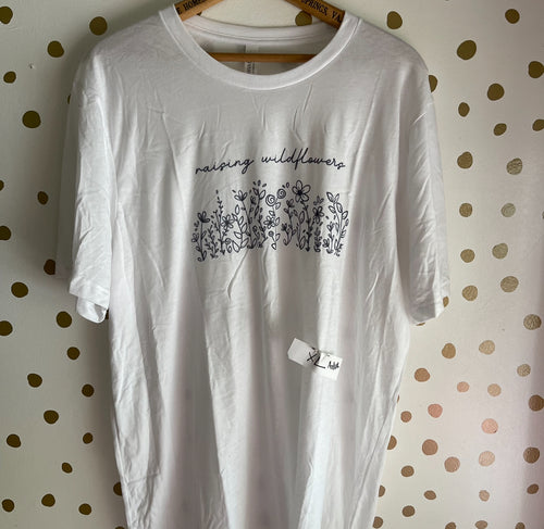 Adult Extra Large Raising Wildflowers T-shirt