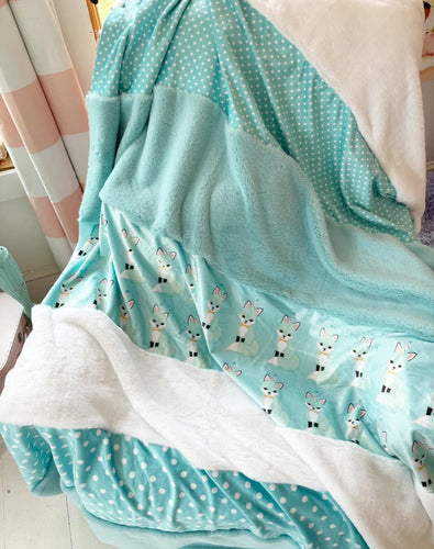 Large fox stripe blanket