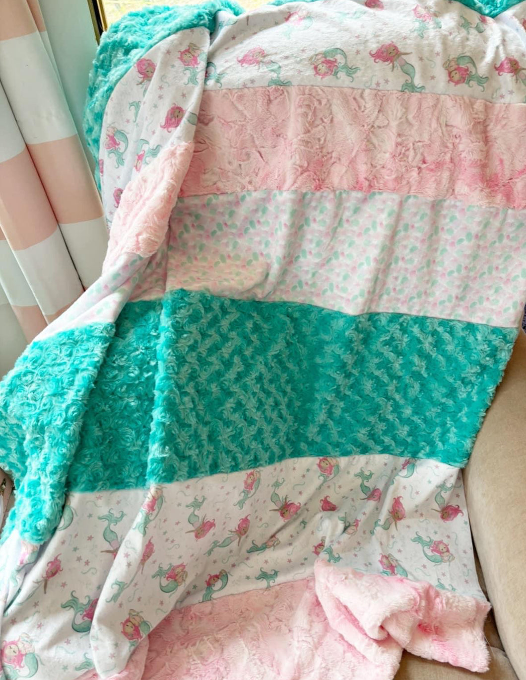 Medium mermaid striped blanket