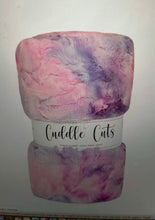 Load image into Gallery viewer, Bev snuggle blanket preorder
