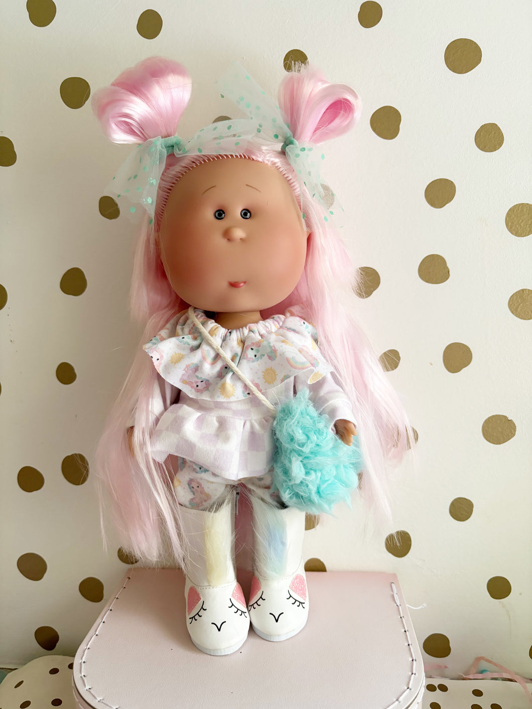 Bubble gum pink unicorn Mia