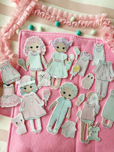 Load image into Gallery viewer, Doll felt set with travel bag