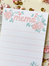 Load image into Gallery viewer, 6x8 Memo Flamingo notepad