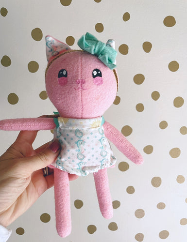 8 inch plushie cat