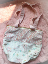 Load image into Gallery viewer, Piggy purse w pink handles