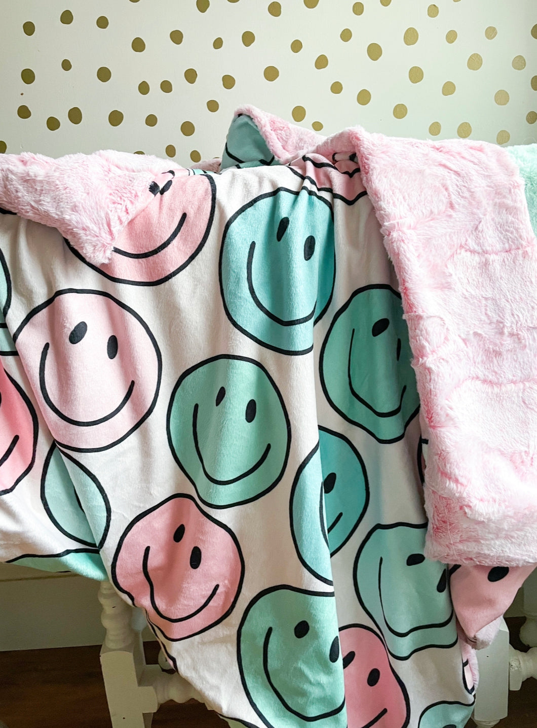 Smiley face adult snuggle blanket