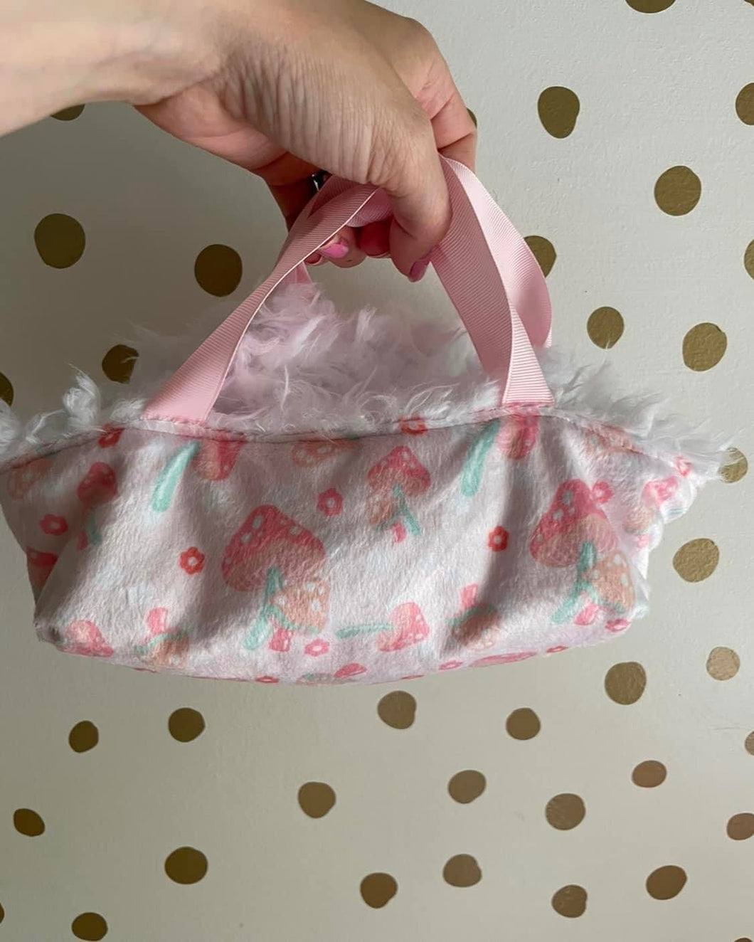 8/10” fur lined doll bassinet mushrooms
