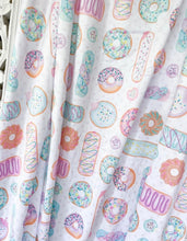 Load image into Gallery viewer, Snuggle Blanket: Donuts